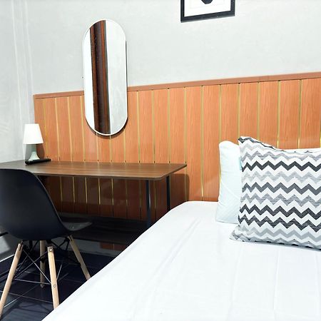 Jogja Day Inn Yogyakarta Ngoại thất bức ảnh