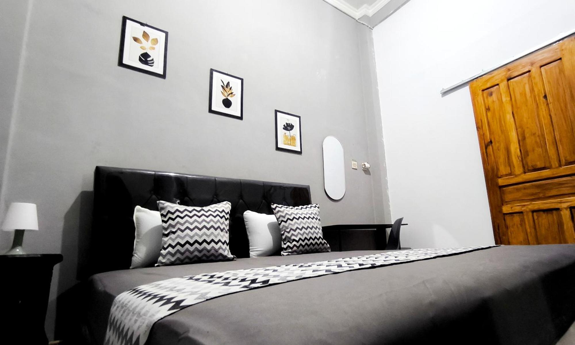 Jogja Day Inn Yogyakarta Ngoại thất bức ảnh