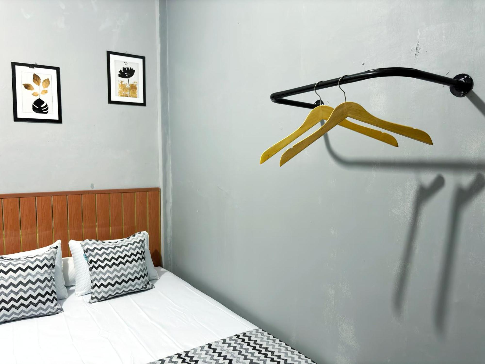 Jogja Day Inn Yogyakarta Ngoại thất bức ảnh