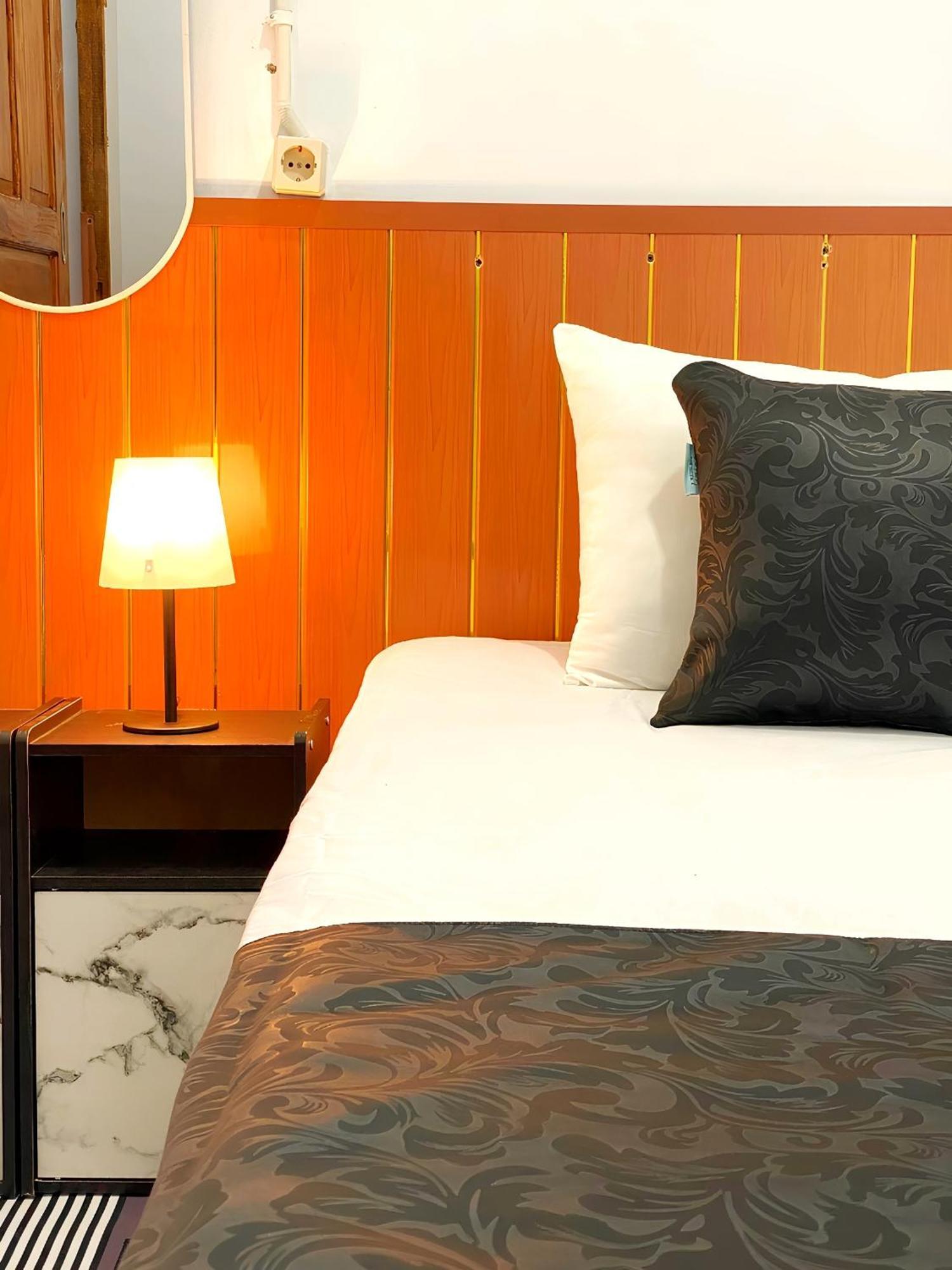 Jogja Day Inn Yogyakarta Ngoại thất bức ảnh